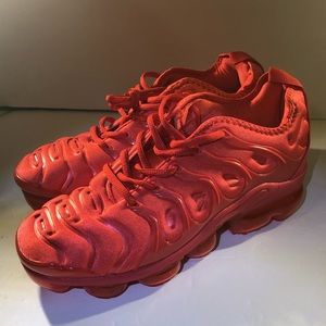 Nike Air VaporMax Plus TN Triple Red